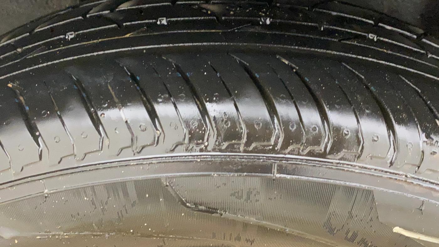 2025 Nissan MAGNITE N-Connecta B4D 1.0 Petrol MT, Petrol, Manual, 234 km, Right Rear Tyre Tread