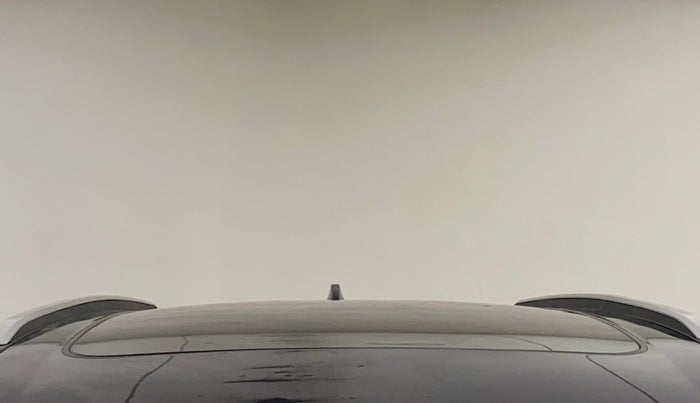 2022 Mahindra XUV700 AX 7 LUXURY P AT 7 STR, Petrol, Automatic, 19,475 km, Moonroof/ Sunroof