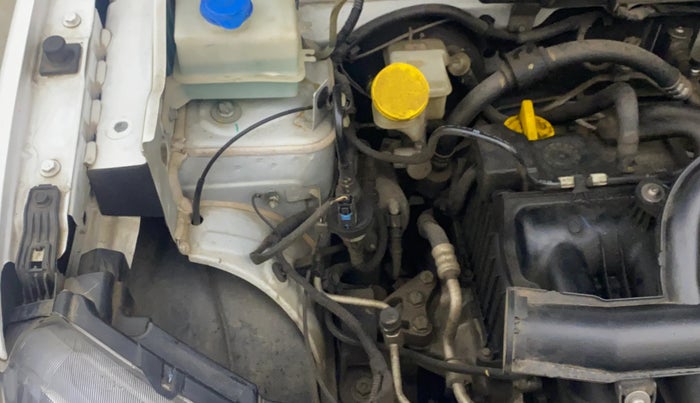 2021 Renault Kwid RXT 1.0 AMT (O), Petrol, Automatic, 28,418 km, Engine View - Right