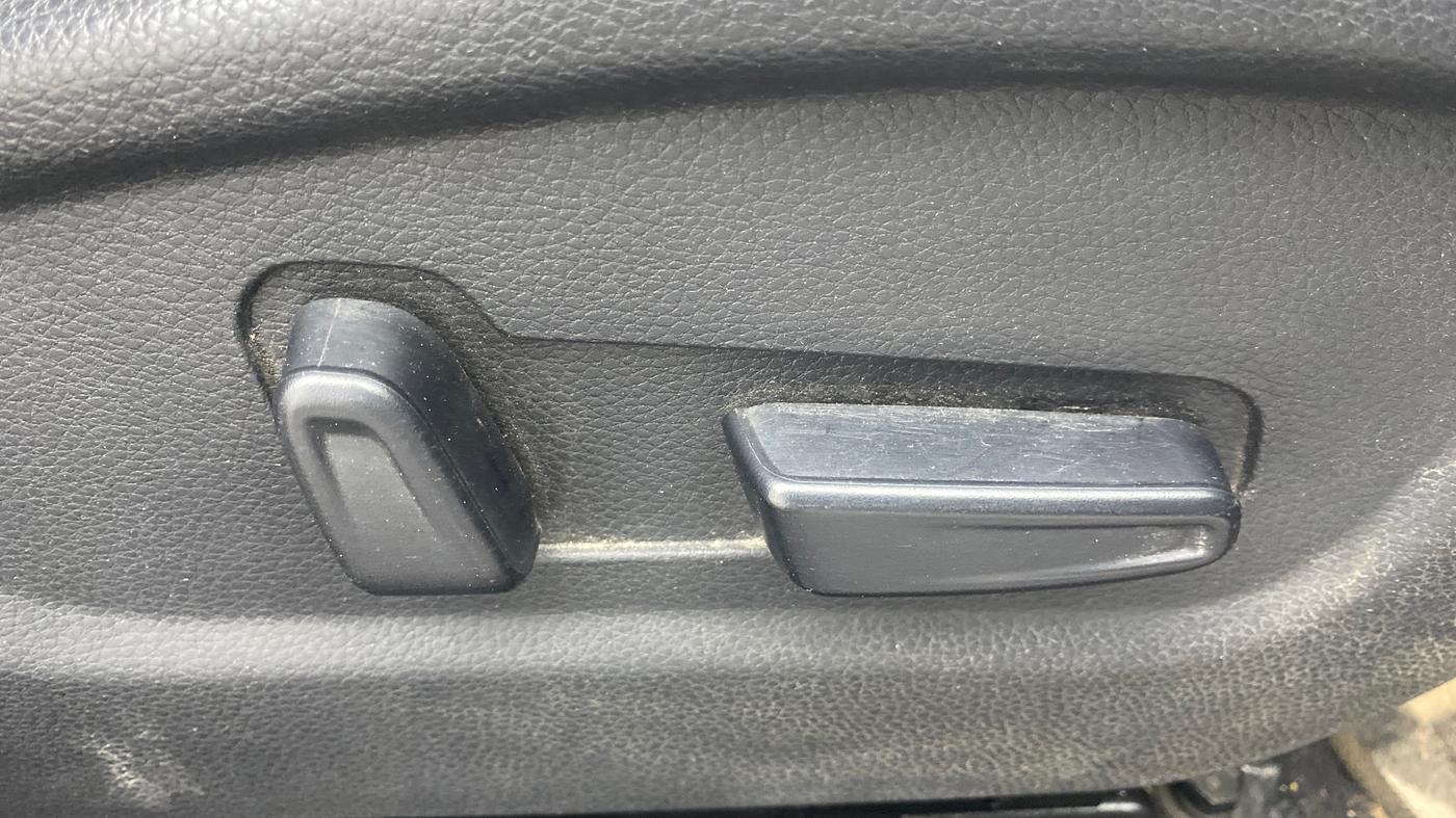 2019 KIA SELTOS GTX PLUS DCT 1.4 PETROL, Petrol, Automatic, 34,655 km, Driver Side Adjustment Panel