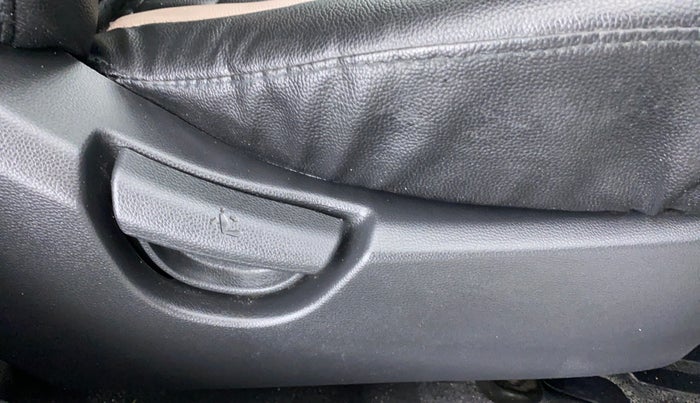 2017 Hyundai Xcent E PLUS, Petrol, Manual, 41,989 km, Driver Side Adjustment Panel