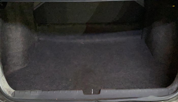 2015 Honda City 1.5L I-VTEC VX (O) MT, Petrol, Manual, 46,179 km, Boot Inside