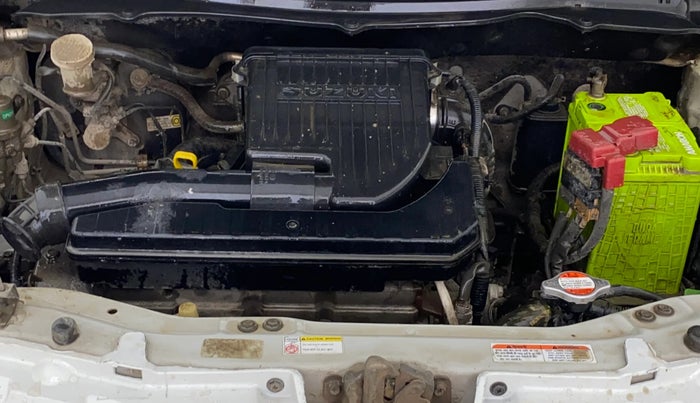 2014 Maruti Swift Dzire VXI, Petrol, Manual, 1,04,099 km, Engine View
