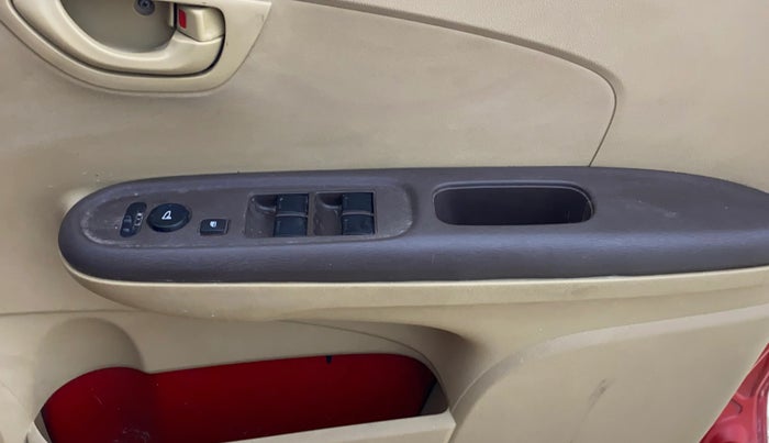 2013 Honda Brio S MT, Petrol, Manual, 67,800 km, Driver Side Door Panels Control