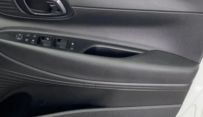 2021 Hyundai NEW I20 SPORTZ 1.0T GDI IMT, Petrol, Manual, 10,656 km, Driver Side Door Panels Control