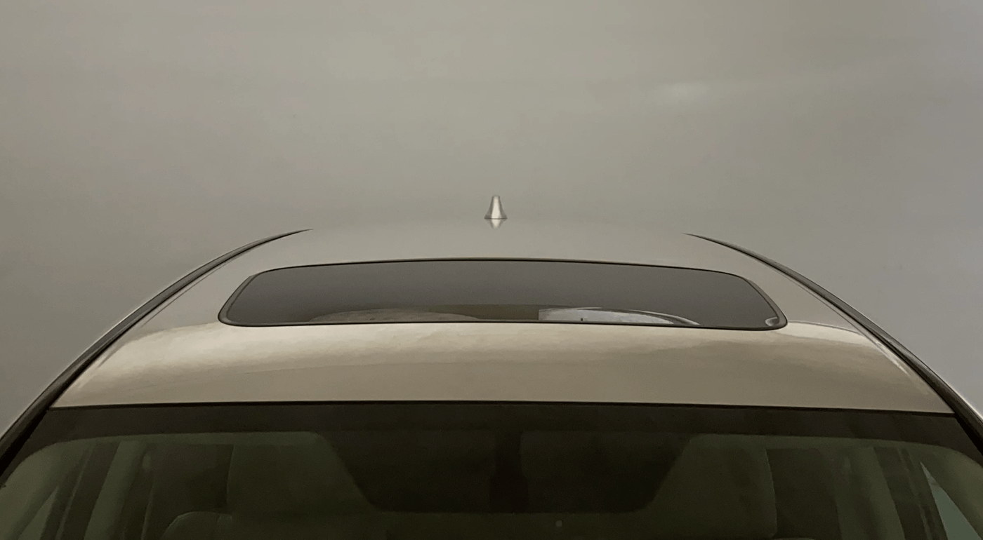 2015 Honda CRV 2.4 AWD AT, Petrol, Automatic, 1,00,255 km, Moonroof/ Sunroof