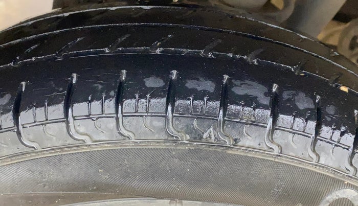 2019 Maruti Alto 800 LXI, Petrol, Manual, 32,821 km, Right Rear Tyre Tread