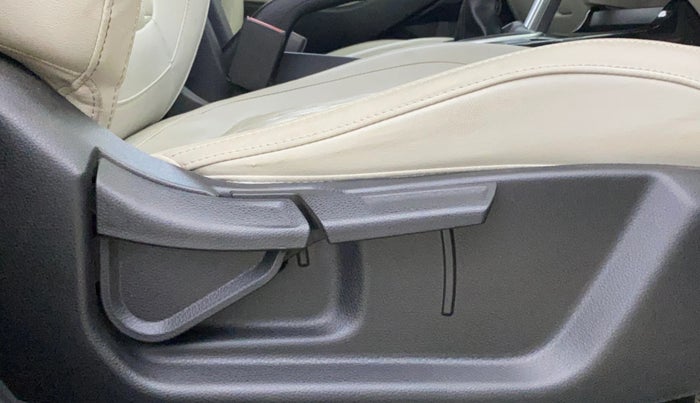 2020 KIA SELTOS HTX 1.5 PETROL, Petrol, Manual, 39,303 km, Driver Side Adjustment Panel