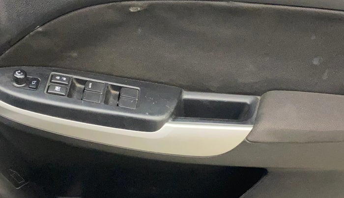 2018 Maruti Baleno DELTA PETROL 1.2, Petrol, Manual, 50,320 km, Driver Side Door Panels Control