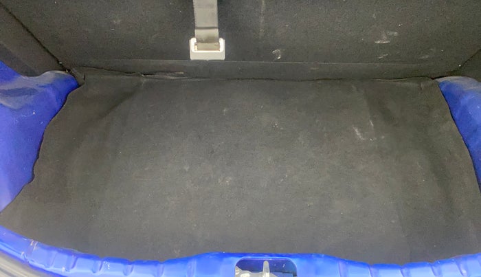 2016 Hyundai Eon MAGNA +, Petrol, Manual, 21,885 km, Boot Inside