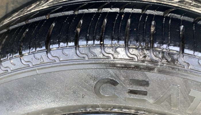 2018 Maruti IGNIS ALPHA 1.2 AMT, Petrol, Automatic, 42,527 km, Right Front Tyre Tread