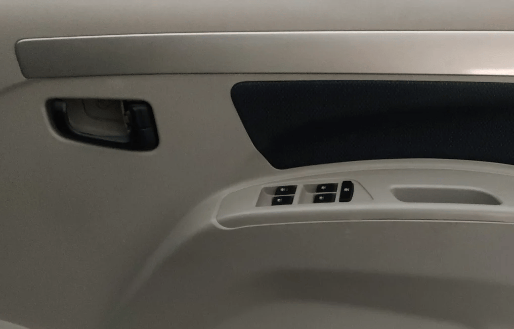 2020 Mahindra Scorpio S11 2WD, Diesel, Manual, 28,401 km, Driver Side Door Panels Control