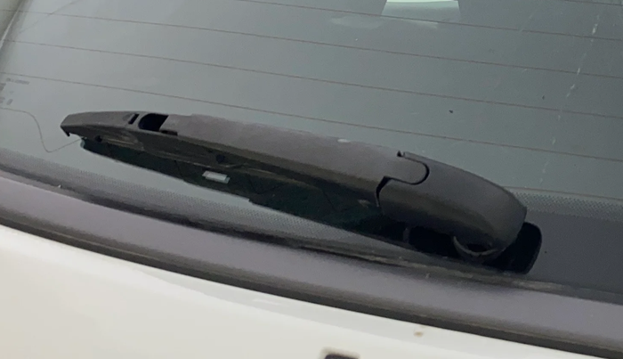 2022 Jeep Compass MODEL S (O) 1.4 PETROL DCT, Petrol, Automatic, 17,591 km, Rear Wiper