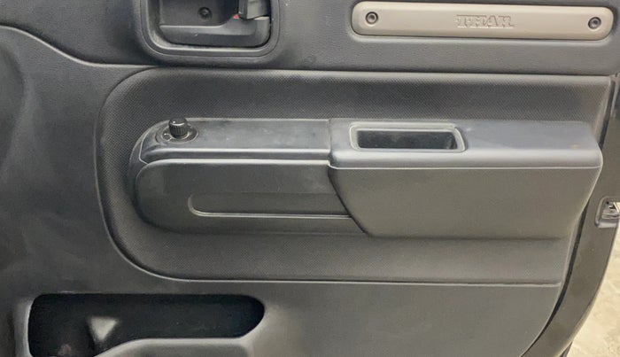 2021 Mahindra Thar LX D AT 4WD HT, Diesel, Automatic, 83,827 km, Driver Side Door Panels Control