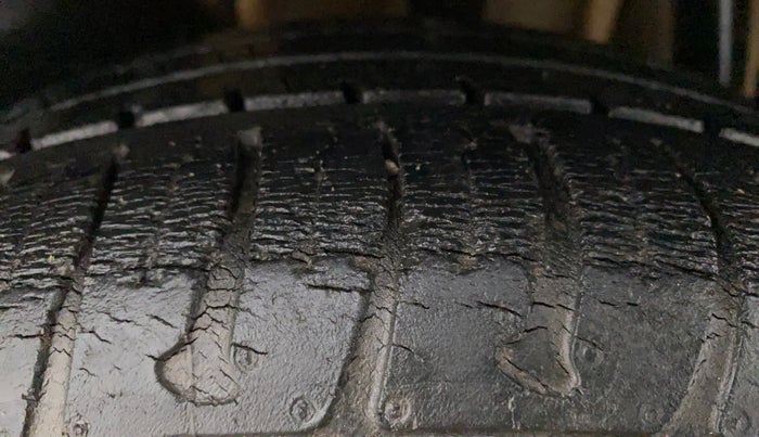 2018 Tata Tiago XZ DIESEL, Diesel, Manual, Left Rear Tyre Tread