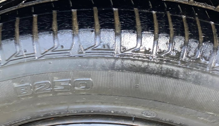 2015 Honda City 1.5L I-VTEC SV, Petrol, Manual, 72,066 km, Right Rear Tyre Tread