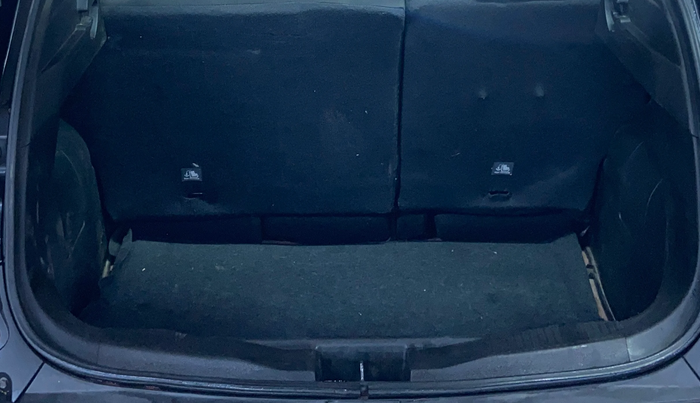 2022 Renault Kiger RXZ MT, Petrol, Manual, 64,522 km, Boot Inside