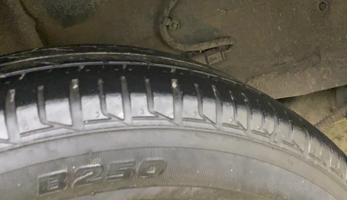 2022 Tata Tiago XT (O) PETROL, Petrol, Manual, 56,766 km, Right Rear Tyre Tread