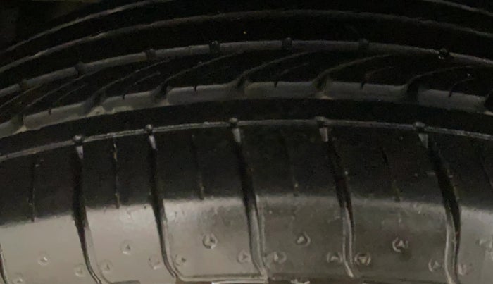 2018 Tata NEXON XT PETROL, Petrol, Manual, 49,920 km, Right Rear Tyre Tread