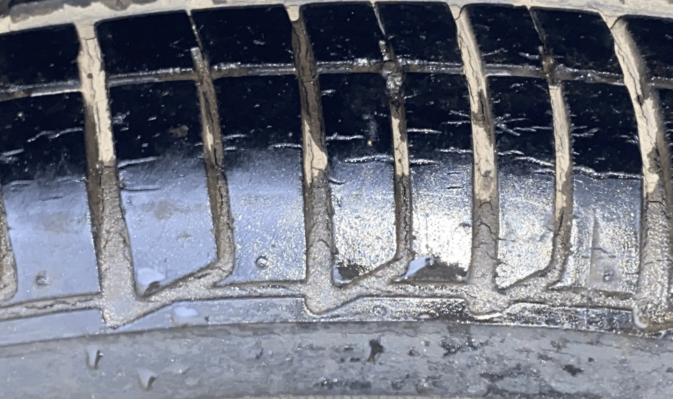 2015 Nissan Micra XV CVT, Petrol, Automatic, 32,664 km, Right Rear Tyre Tread