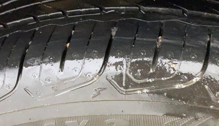 2021 MG ASTOR SAVVY 1.5 CVT S RED, Petrol, Automatic, 44,832 km, Left Rear Tyre Tread