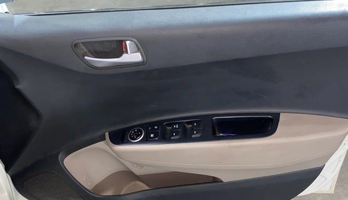 2014 Hyundai Grand i10 SPORTZ 1.2 KAPPA VTVT, Petrol, Manual, 30,174 km, Driver Side Door Panels Control