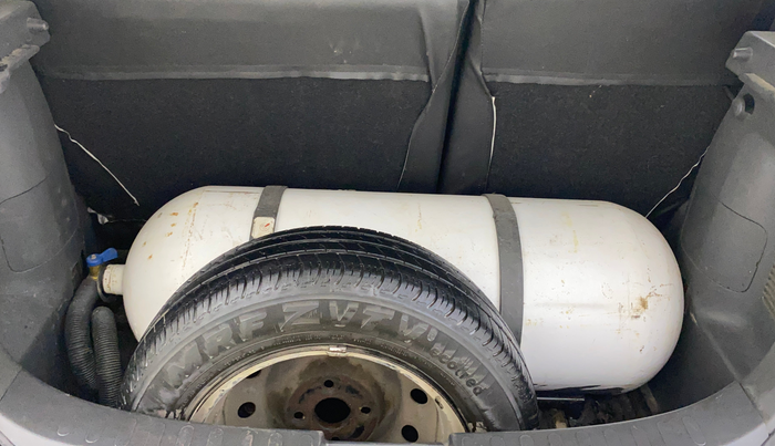 2015 Maruti Ritz VXI, CNG, Manual, 61,844 km, Boot Inside