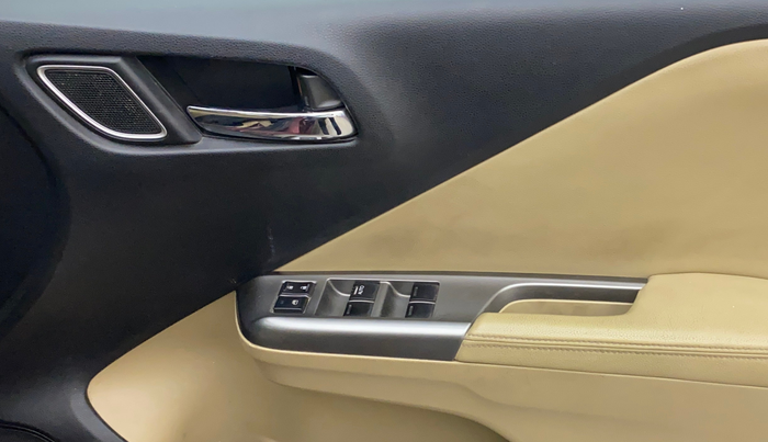 2017 Honda City 1.5L I-VTEC ZX CVT, Petrol, Automatic, 61,557 km, Driver Side Door Panels Control