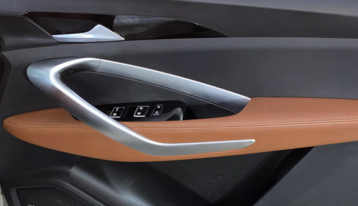 2021 MG HECTOR PLUS SHARP 2.0 DIESEL TURBO MT 6-STR, Diesel, Manual, 46,836 km, Driver Side Door Panels Control