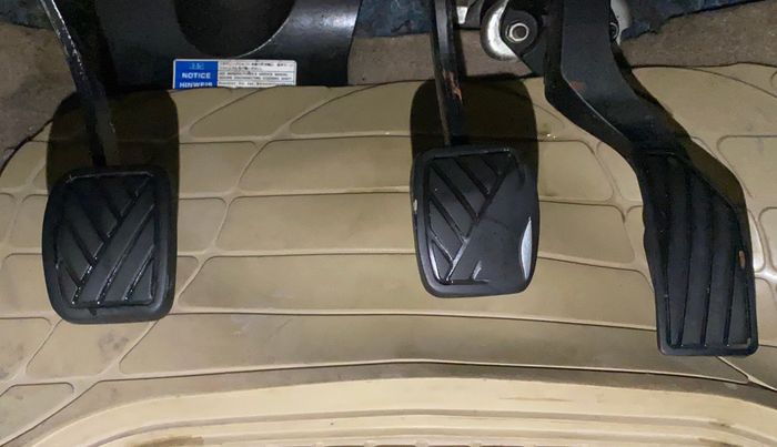 2018 Maruti Ciaz DELTA 1.4 MT PETROL, CNG, Manual, 71,532 km, Pedals