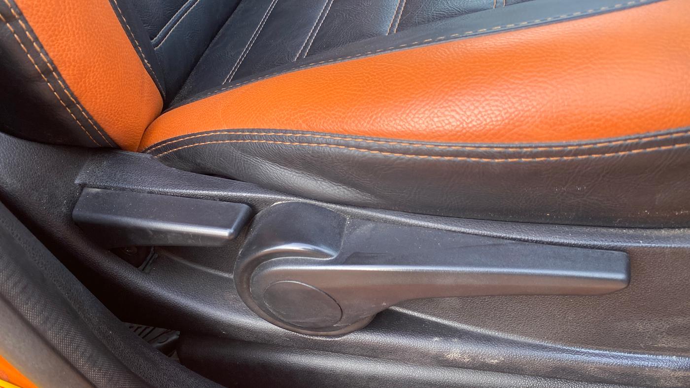 2018 Tata Tiago XZ PLUS PETROL, Petrol, Manual, 33,274 km, Driver Side Adjustment Panel