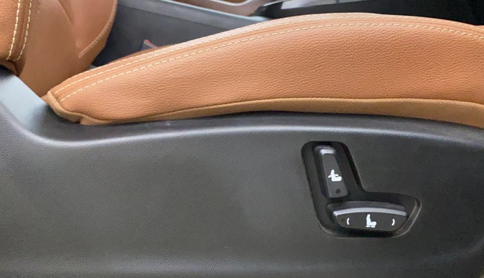 2020 MG HECTOR SHARP 1.5 DCT PETROL, Petrol, Automatic, 39,527 km, Driver Side Adjustment Panel