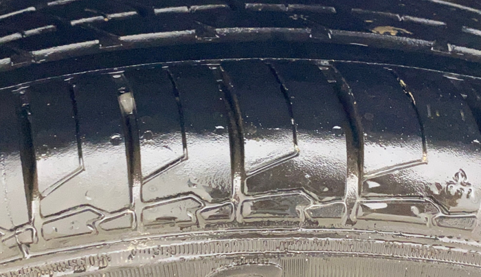 2022 Hyundai Verna SX 1.5 VTVT, Petrol, Manual, 98,461 km, Left Front Tyre Tread