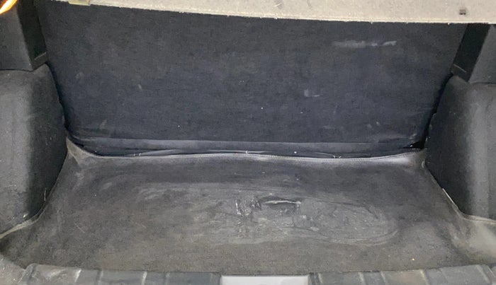 2018 Tata NEXON XT DIESEL, Diesel, Manual, 82,828 km, Boot Inside