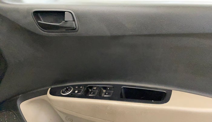 2015 Hyundai Grand i10 MAGNA 1.2 KAPPA VTVT, CNG, Manual, 67,025 km, Driver Side Door Panels Control