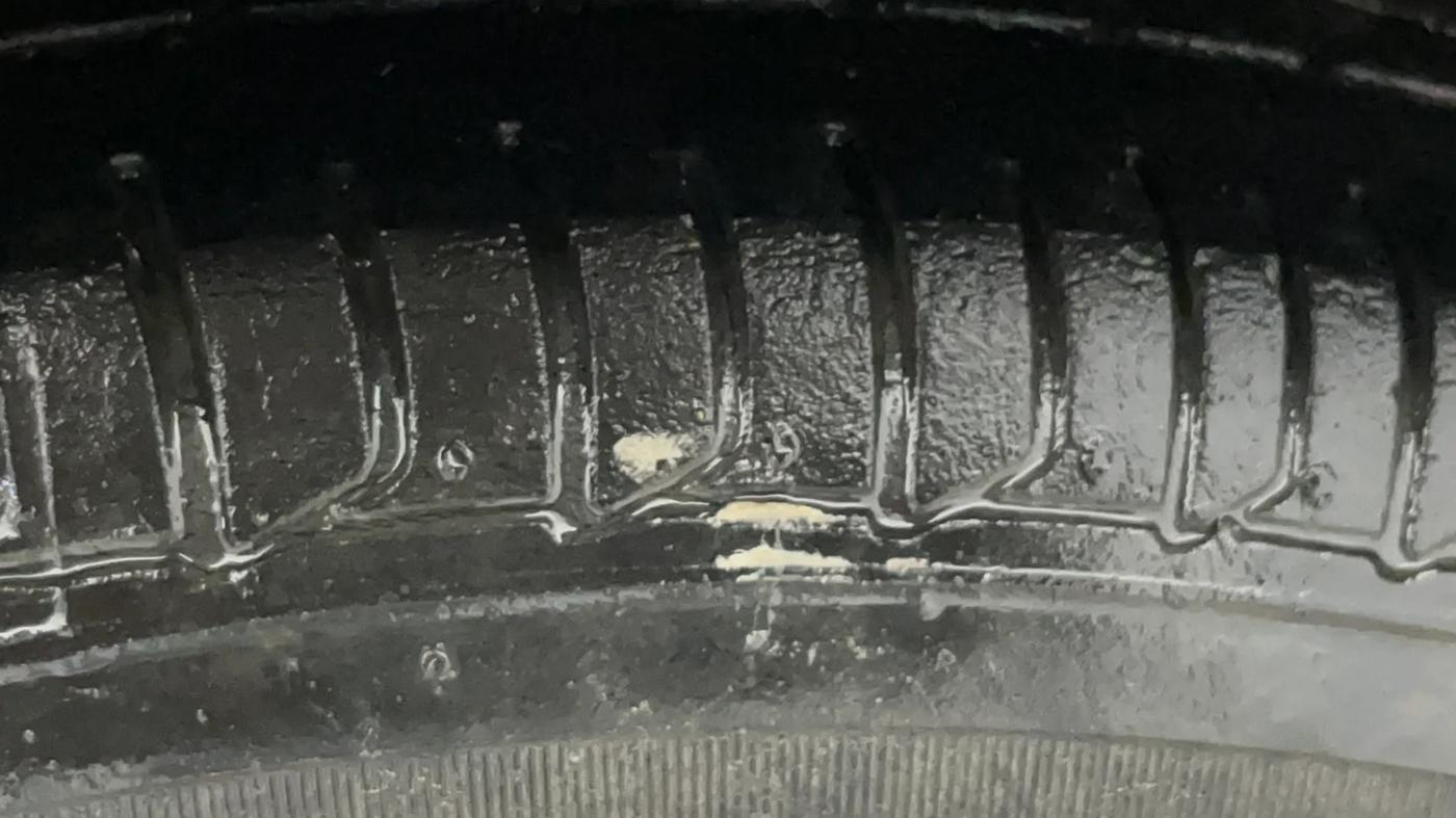 2014 Hyundai i10 MAGNA 1.1, Petrol, Manual, 75,905 km, Right Rear Tyre Tread