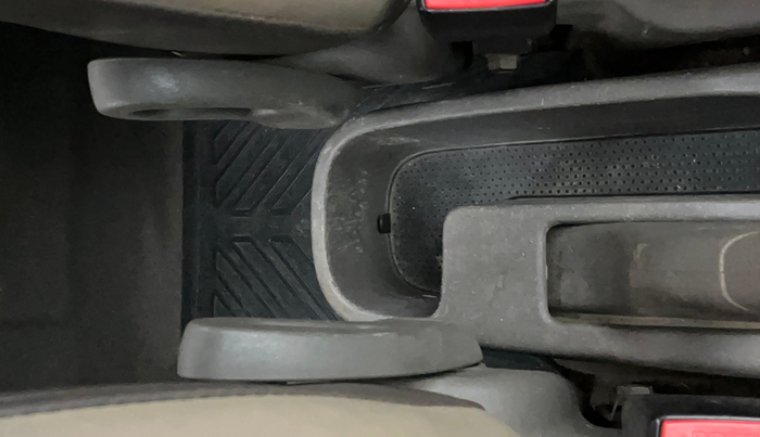 2014 Hyundai i10 MAGNA 1.1, Petrol, Manual, 75,621 km, Driver Side Adjustment Panel