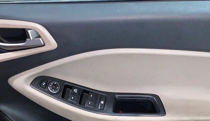 2019 Hyundai Elite i20 SPORTZ PLUS 1.2, Petrol, Manual, 37,312 km, Driver Side Door Panels Control