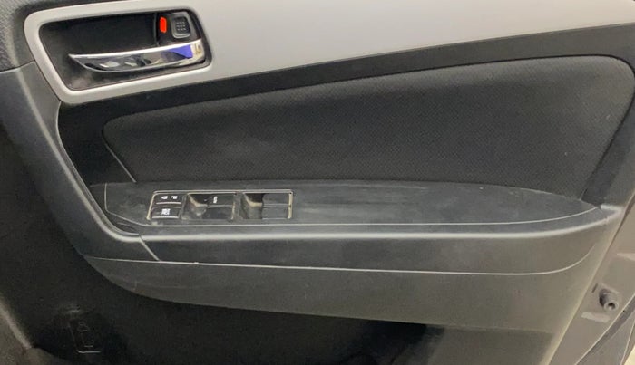 2020 Maruti Vitara Brezza ZXI, Petrol, Manual, 99,469 km, Driver Side Door Panels Control