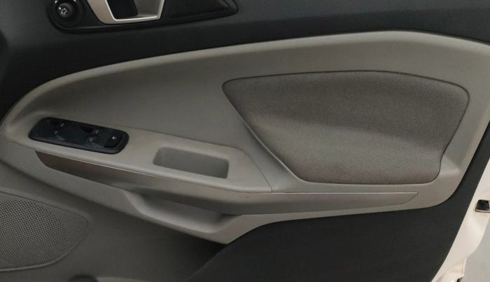 2014 Ford Ecosport TITANIUM 1.0L ECOBOOST, Petrol, Manual, 44,215 km, Driver Side Door Panels Control