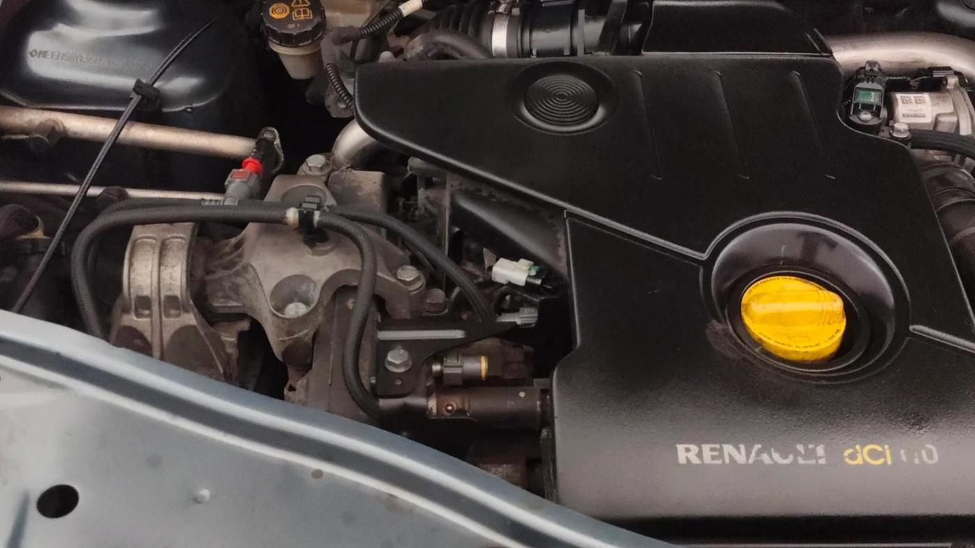 2013 Renault Duster 110 PS RXL DIESEL, Diesel, Manual, 98,425 km, Engine View - Right