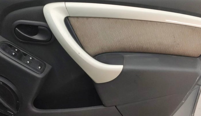 2013 Renault Duster 110 PS RXL DIESEL, Diesel, Manual, 98,252 km, Driver Side Door Panels Control