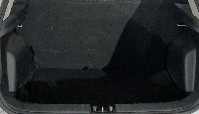 2022 KIA SONET HTE 1.5, Diesel, Manual, 35,394 km, Boot Inside