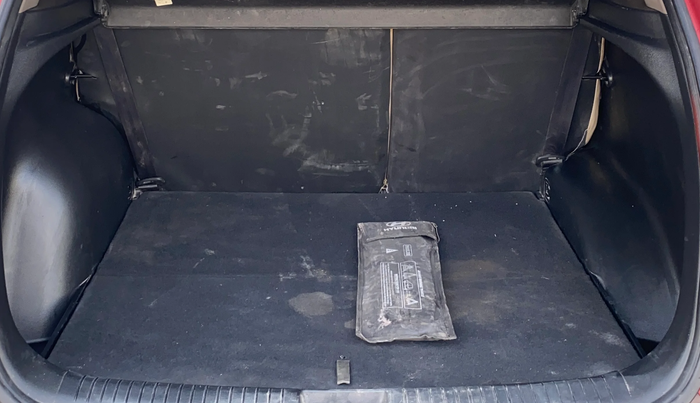 2018 Hyundai Creta SX 1.6 PETROL, Petrol, Manual, 1,23,472 km, Boot Inside