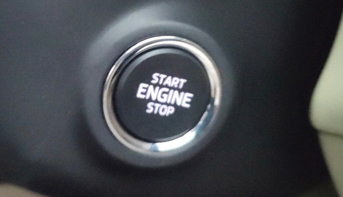 2025 Skoda SLAVIA Sportline 1.0L TSI AT, Petrol, Automatic, 2,384 km, Keyless Start/ Stop Button