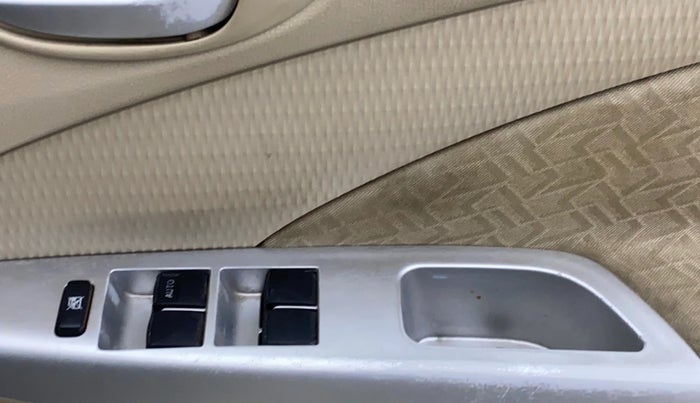 2018 Toyota Etios V PLATINUM, Petrol, Manual, 60,242 km, Driver Side Door Panels Control