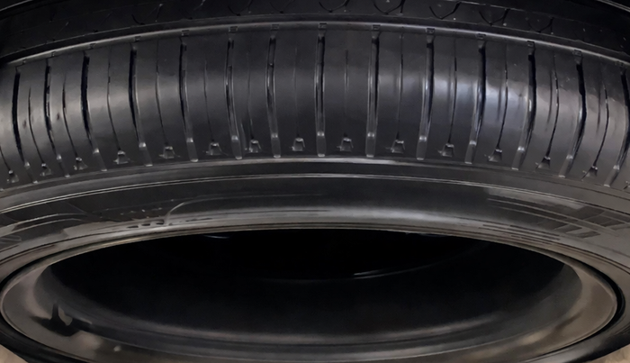 2018 Maruti Ertiga VXI CNG, CNG, Manual, 62,951 km, Spare Tyre