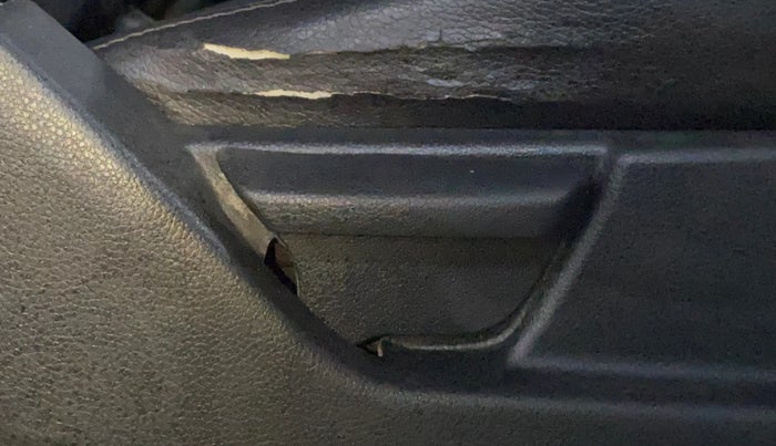 2013 Hyundai Eon ERA +, Petrol, Manual, 52,361 km, Driver Side Adjustment Panel