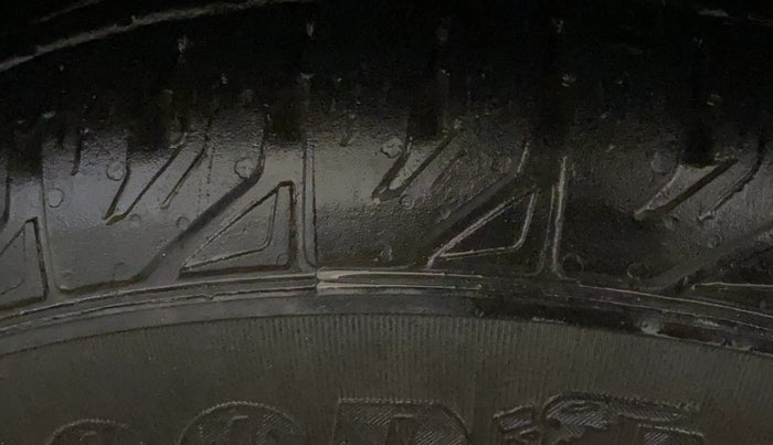 2024 Mahindra BOLERO NEO N 8, Diesel, Manual, 32,646 km, Left Front Tyre Tread