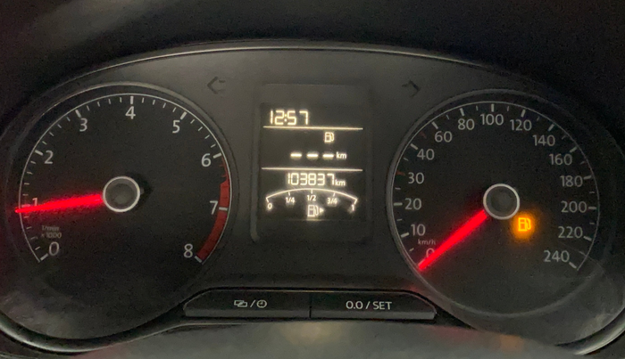 2017 Volkswagen Polo HIGHLINE1.2L, Petrol, Manual, 1,03,836 km, Odometer Image